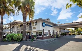 Best Western Shadow Inn 3*